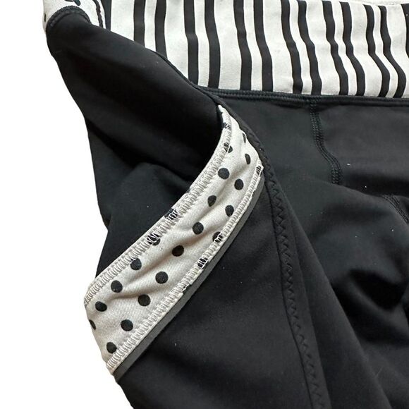 Lululemon Polka Dot/Stripe Run Crops 6 - Picture 7 of 14
